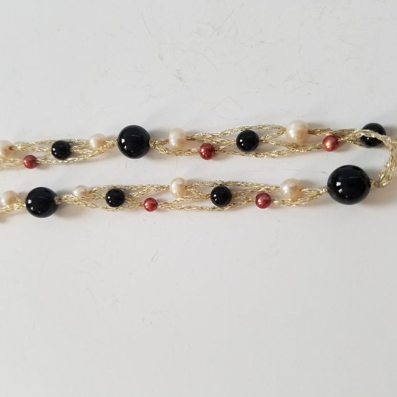 Woman's Long Necklace with Natural Pearl Black Onyx Silk thread - Picture 16 of 16